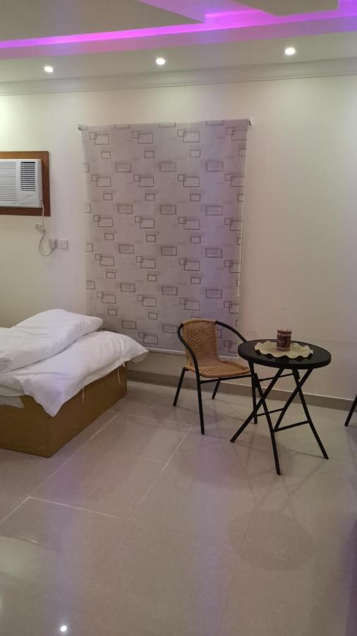 Al Shadi Apartments Yanbu Luaran gambar